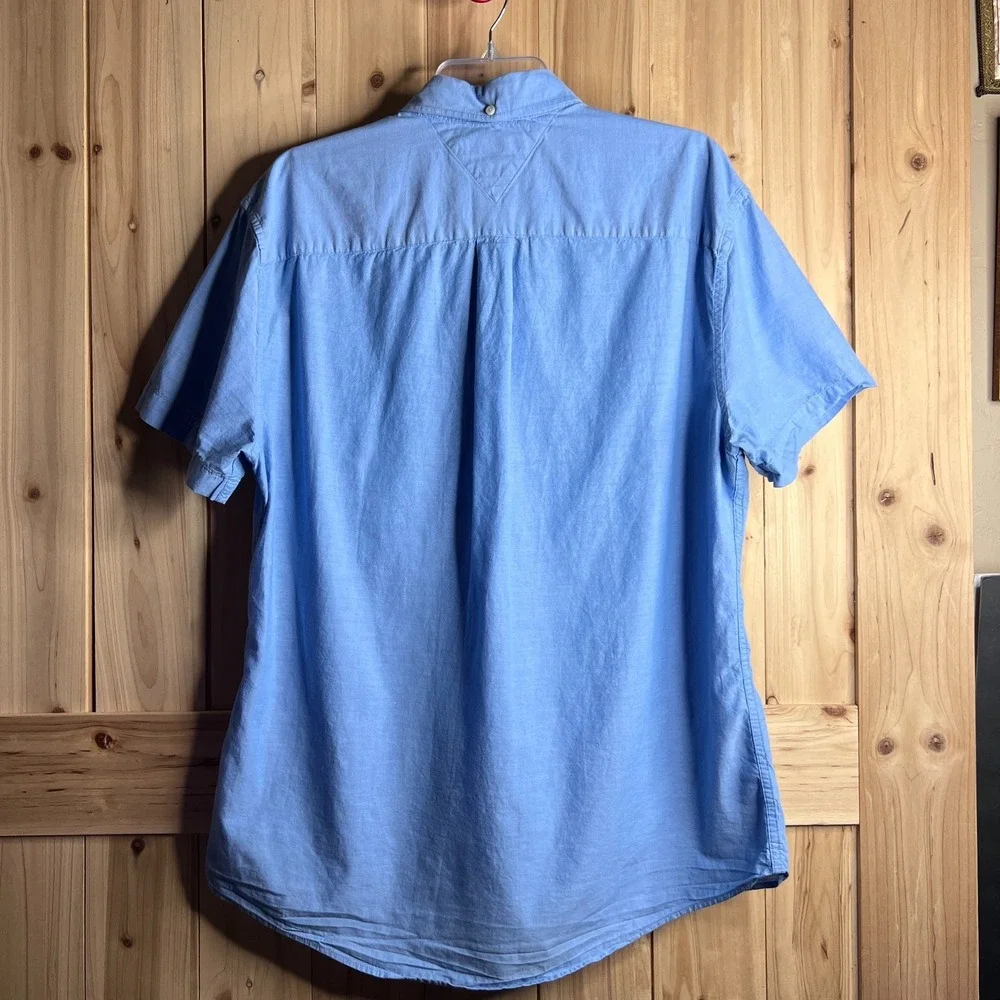 Tommy Hilfiger Men's XL Custom Fit Blue Oxford Short Sleeve‎ Button Up Shirt